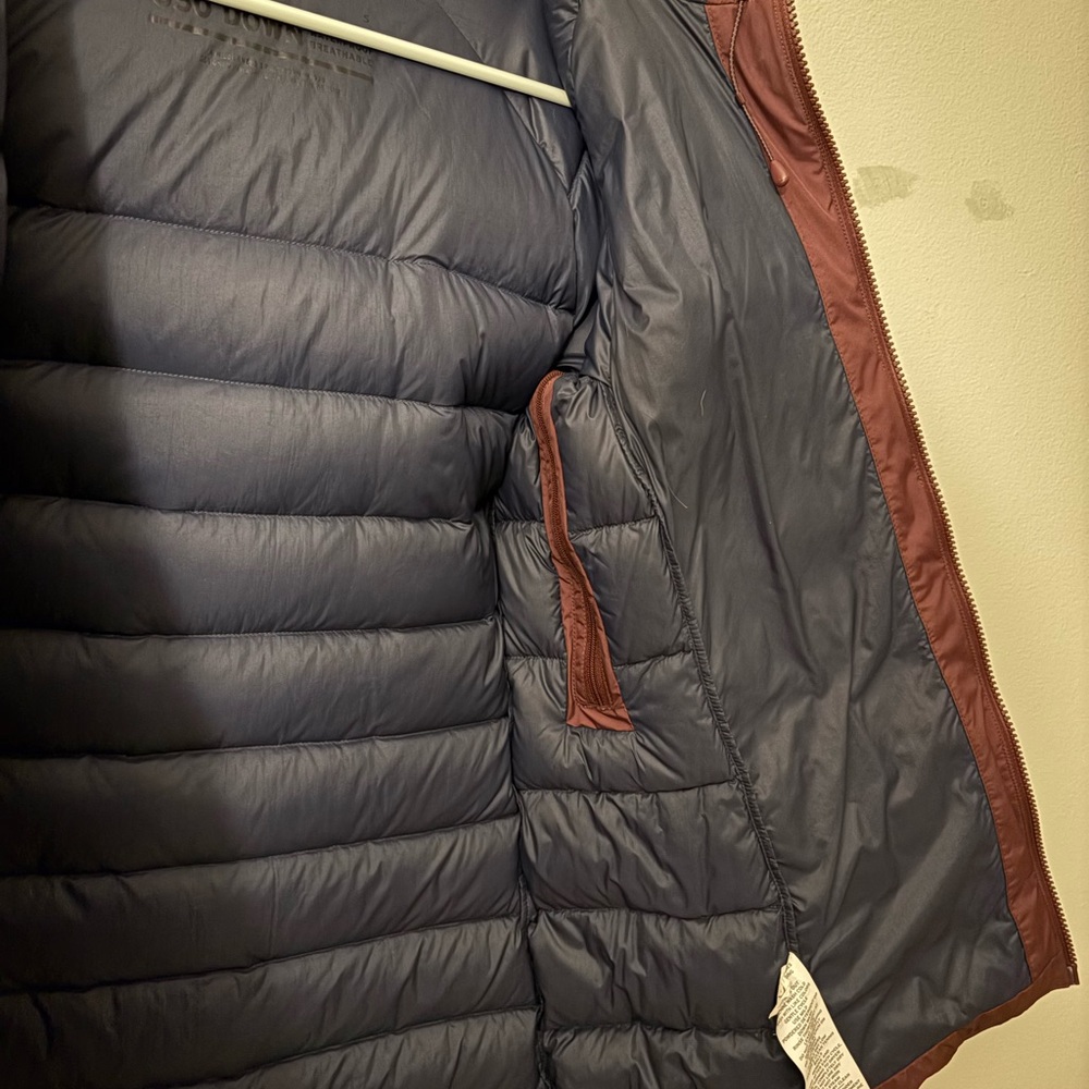 REI Stormhenge 850 Down Waterproof Breathable Women's Maroon Ski Jacket - Picture 9 of 11
